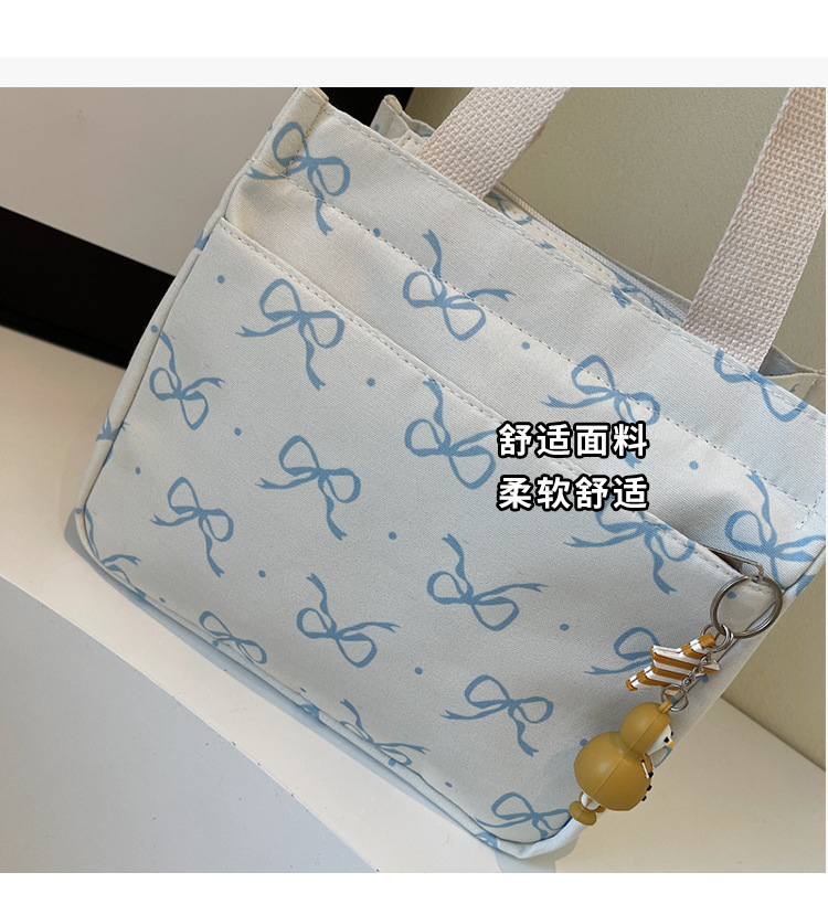 Wholesale fashion bento bag new daily lightweight handbag Korean version high-quality travel and business versatile handbag