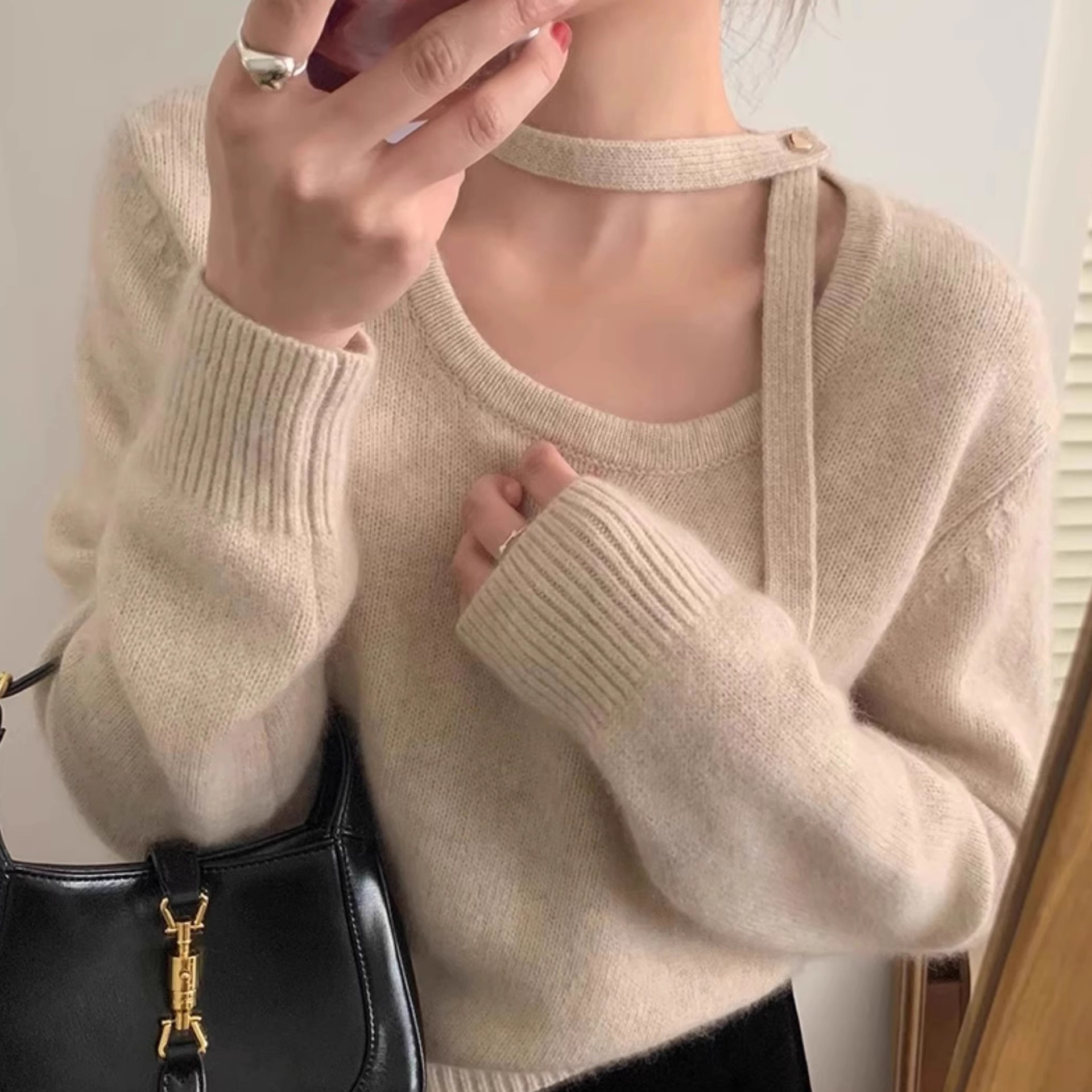Design Sense Hanging Neck Ribbon Grey Sweater Women's Autumn and Winter Fashionable Elegant Inner Base Sweater Stylish Top