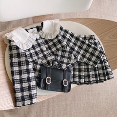 Children's spring and autumn set for girls, baby girl's ruffled collar tweed coat with pleated skirt, two-piece set wholesale