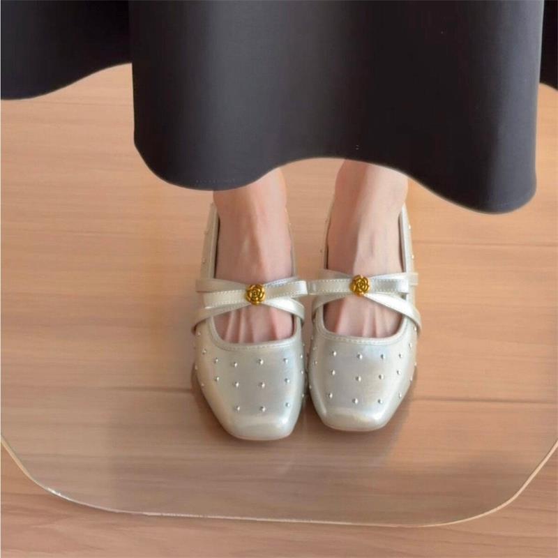 2026 nuevo estilo de primavera y verano con falda de ballet, zapatos de cuero, zapatos de tacón alto.