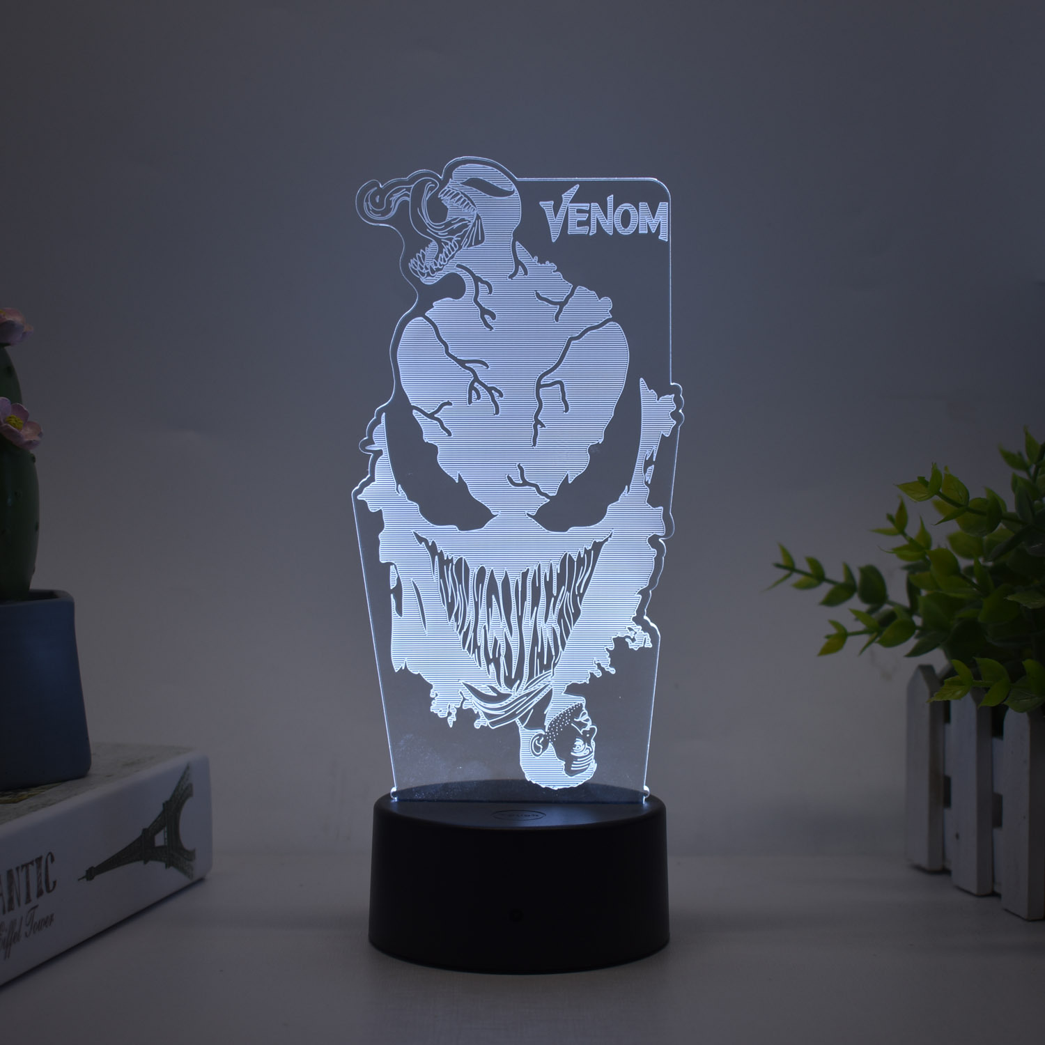 Transfronteriza serie de superhéroes Spider-Man Iron Man periférico 3D luz de la noche luz creativa pintura decoración adornos hechos a mano