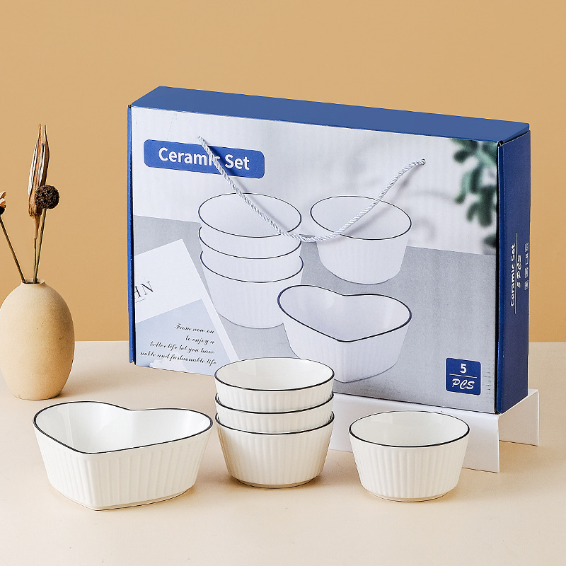 Barras verticales antideslizantes lujosas cubiertos de cerámica doméstica juegos de platos de regalo simple línea negra bandeja caja de regalo lotes