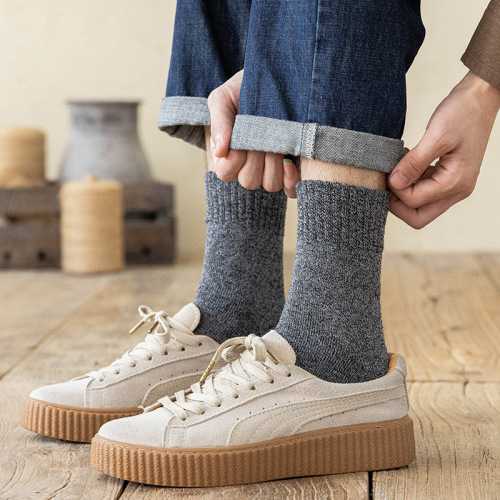 Winter socks plus velvet solid color thickened warm socks simple men's terry floor socks mid-tube towel socks wholesale