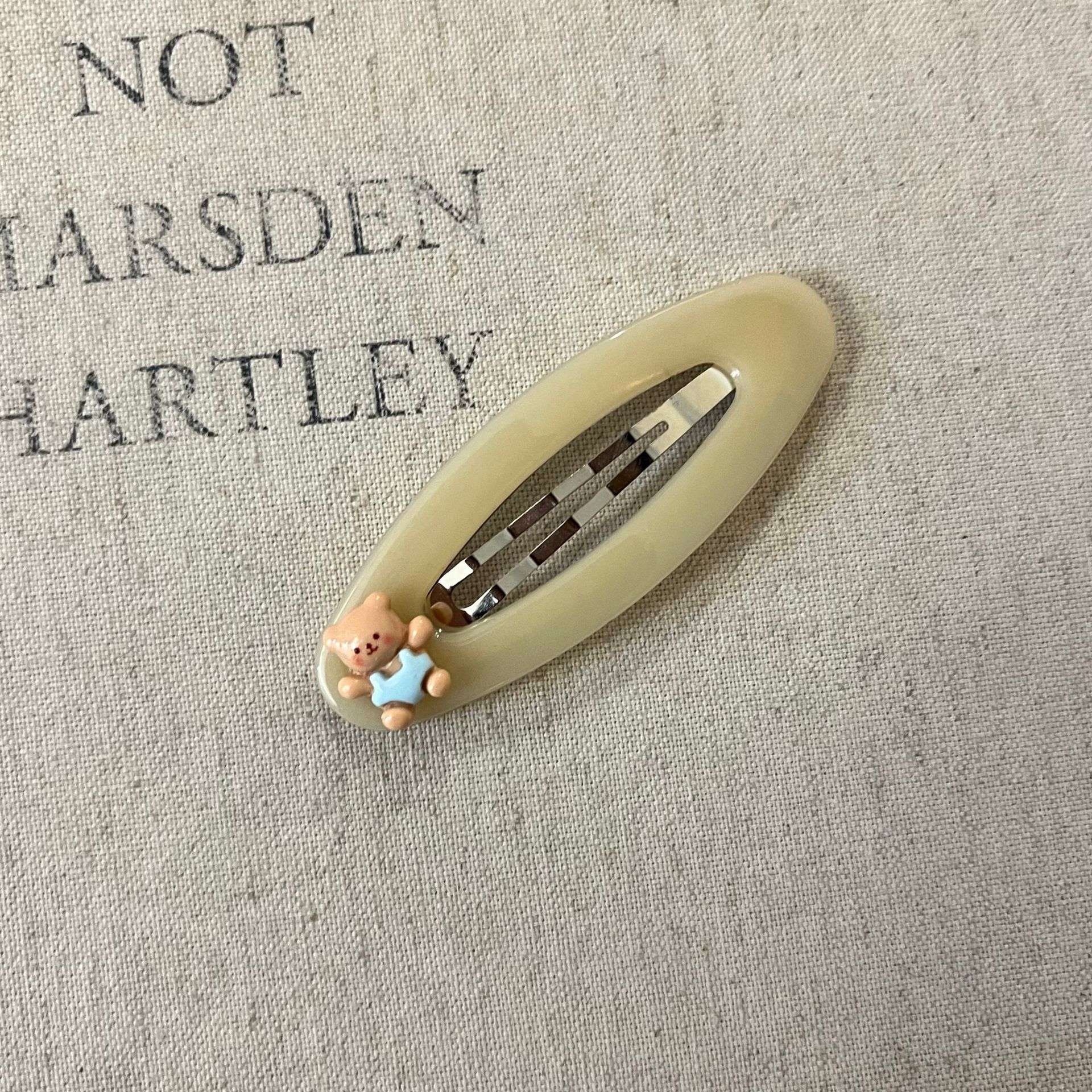 18#미색 곰돌이 머리핀