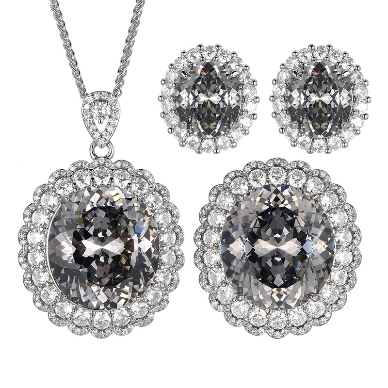 Elegant Pendant Necklace And Stud Earrings Set Gold Plated_voghion.com