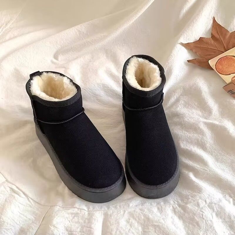 Comercio exterior botas de nieve de gran tamaño para mujeres 2024 invierno nuevo tipo de calentamiento de suela gruesa y terciopelo grueso de madres de mediana edad zapatos de algodón mujeres de moda