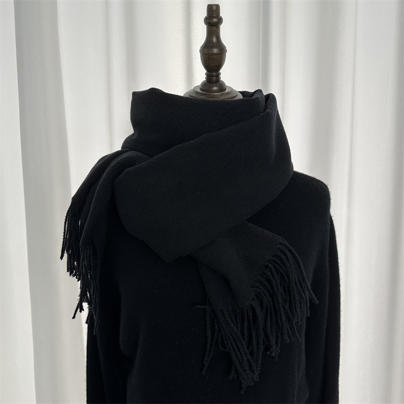 2023 nouveau monochrome pour femme, style décontracté japonais coréen, écharpe chaude, châle à la mode, peau de mouton d'automne et d'hiver_voghion.com