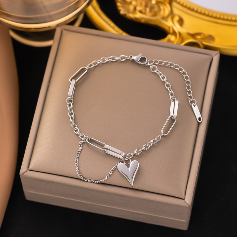 クロスボーダー東莞チタン鋼ジュエリー色褪せない新しい日本と韓国のアクセサリーブレスレット女性用 18K ゴールドファッションライト高級ハイエンド|undefined