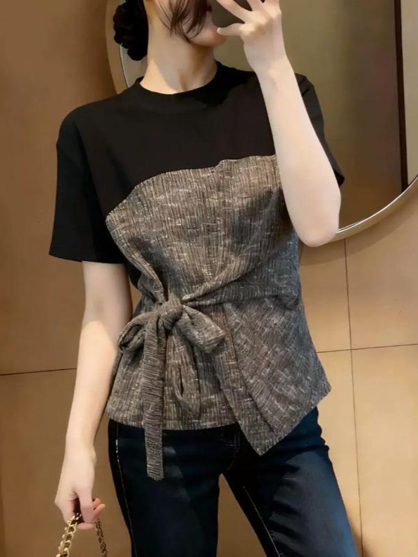Áo thun nữ phối màu tay ngắn thiết kế giả hai lớp form rộng — Màu ảnh