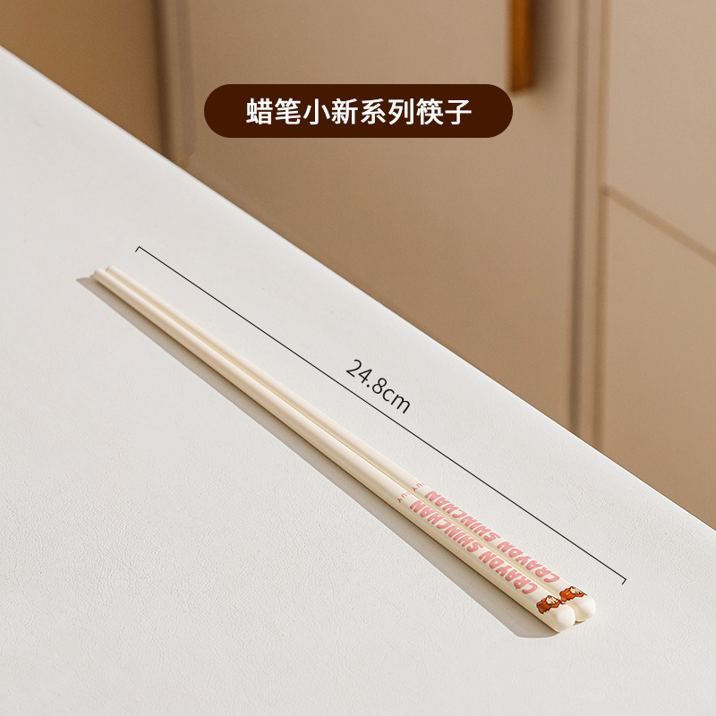 Crayons, ceramic chopsticks