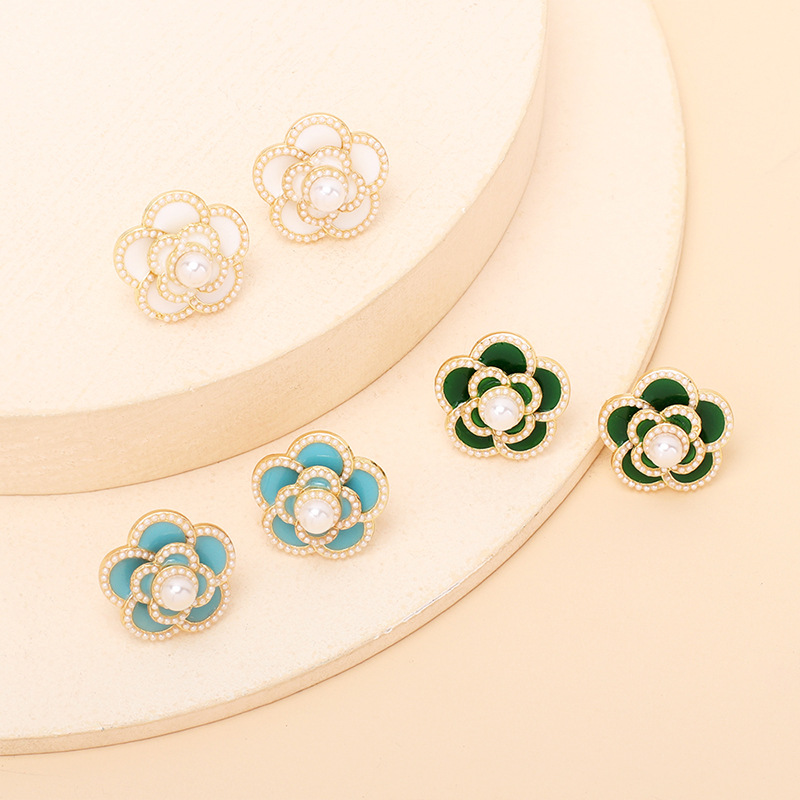 8g Weight Earrings Classification Wedding, Travel Occasion Tribal Pattern Women'S Gender White, Green, Blue, Black Color Nihaojewelry Simple Pearl Rose Stud Earrings Wholesale Jewelry 3
