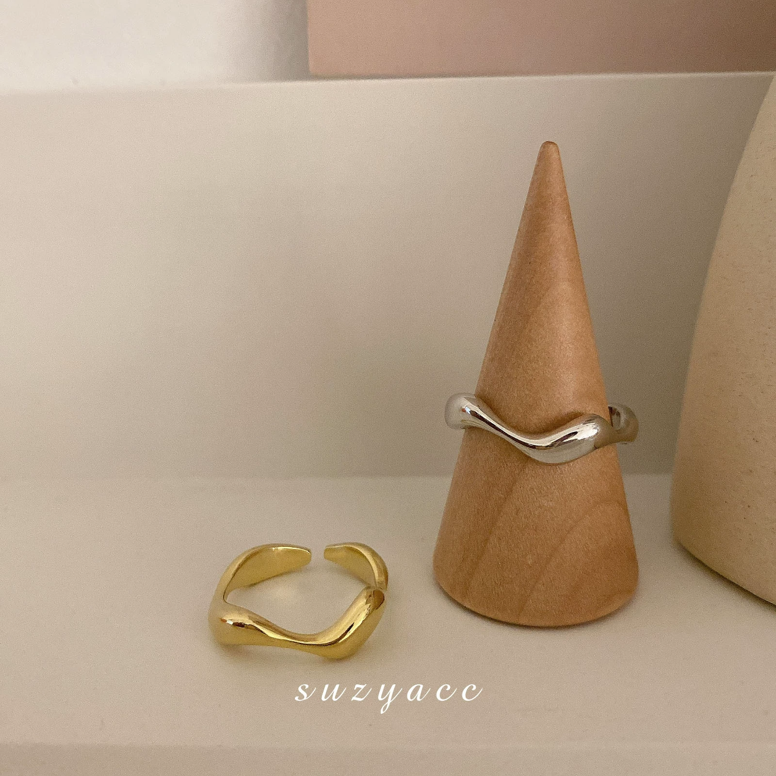 Модное металлическое двухцветное кольцо одного размера, аксессуар, интернет-знаменитость, золото и серебро, на указательный палец, простой и элегантный дизайн