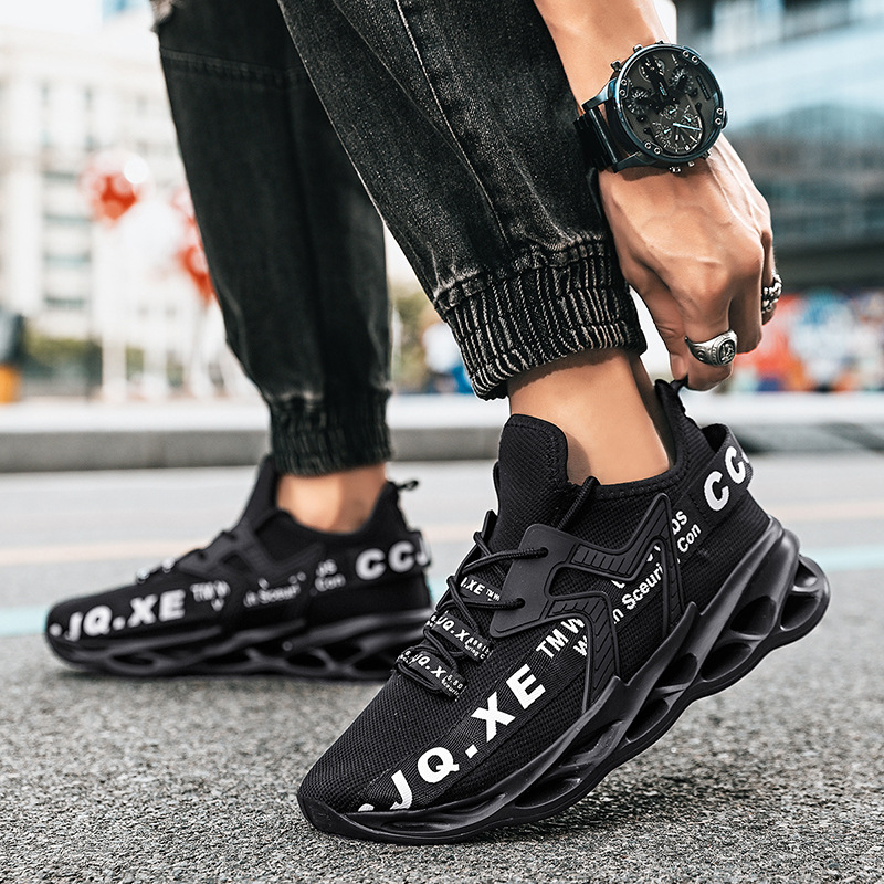 2024 봄과 여름 국경 플러스 사이즈 남성 메쉬 경량 달리기 신발 야외 하이킹 통기성 레저 스포츠 조수 신발