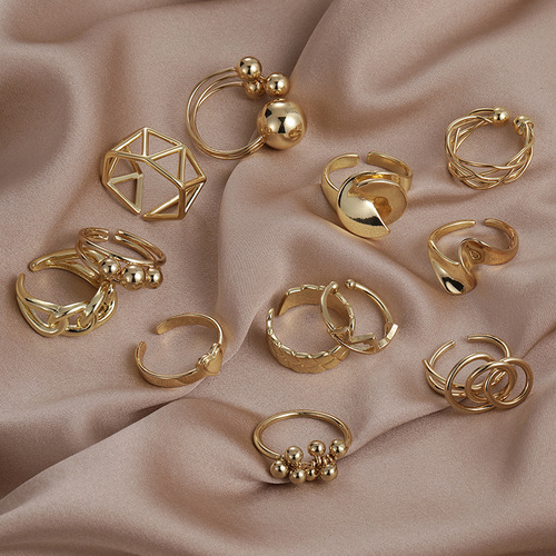 Niche design style geometric retro open ring cold wind shaking fast same style European and American gold metal ring