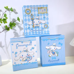 正版授权三丽鸥礼品袋Cinnamoroll 玉桂狗礼品袋萌趣高档手提纸袋