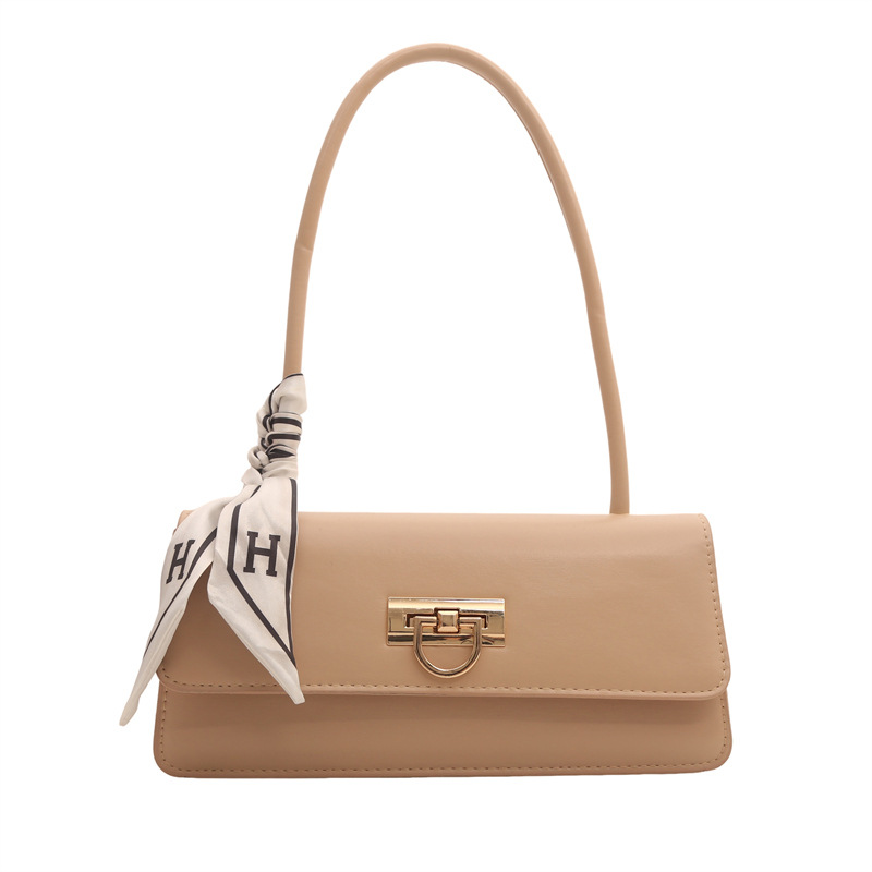 Bolso pequeño bolso de mujer popular portátil bajo el brazo 2024 otoño nueva moda estética simple bolso de hombro