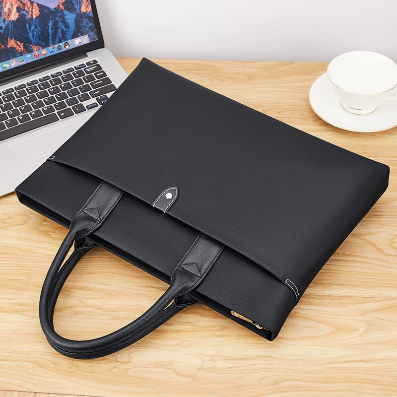 英皇保罗 Capacious bag, water repellent nylon laptop, business version, wholesale