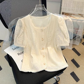 女式衬衫;连衣裙;毛衣