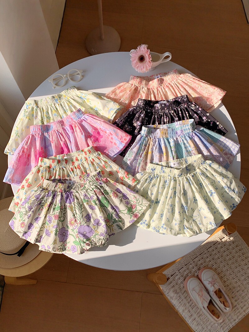 Retro summer shorts