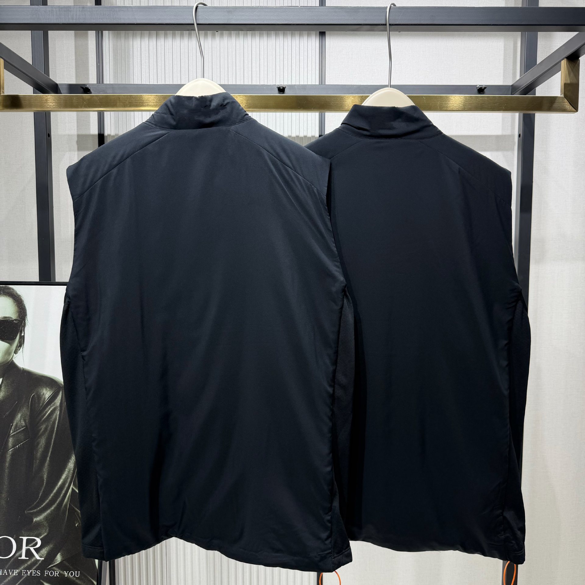 90903 Autumn 2026 new men's stand-up collar warm cotton vest casual sports outerwear vest jacket