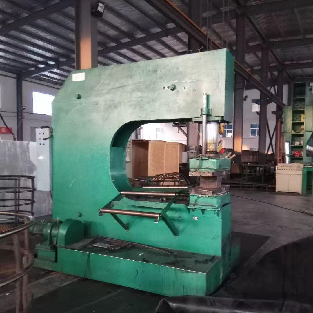 Производитель специализируется на ручных вулканизаторах типа «крокодил», планшетных прессах 40т, резиновых вулканизаторах и силиконовых горячих прессах для формования.