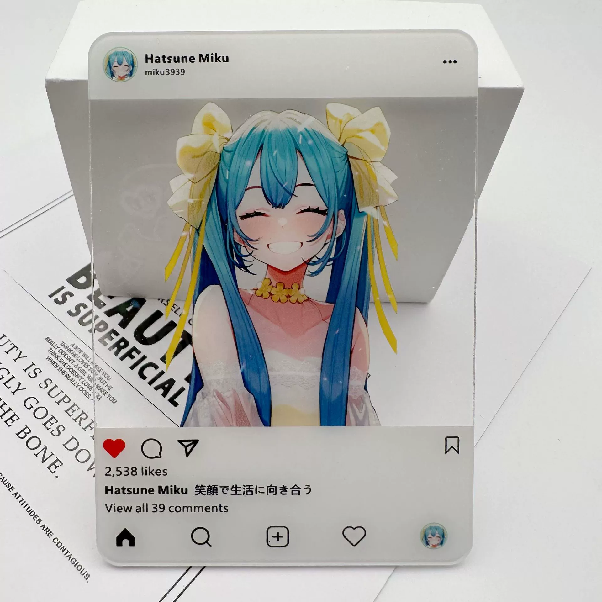 Акриловая фотокарточка (Xiaohongshu) Hatsune Miku, размеры 8,5×5,5–8,9×6,35 см, коллекционные дизайны