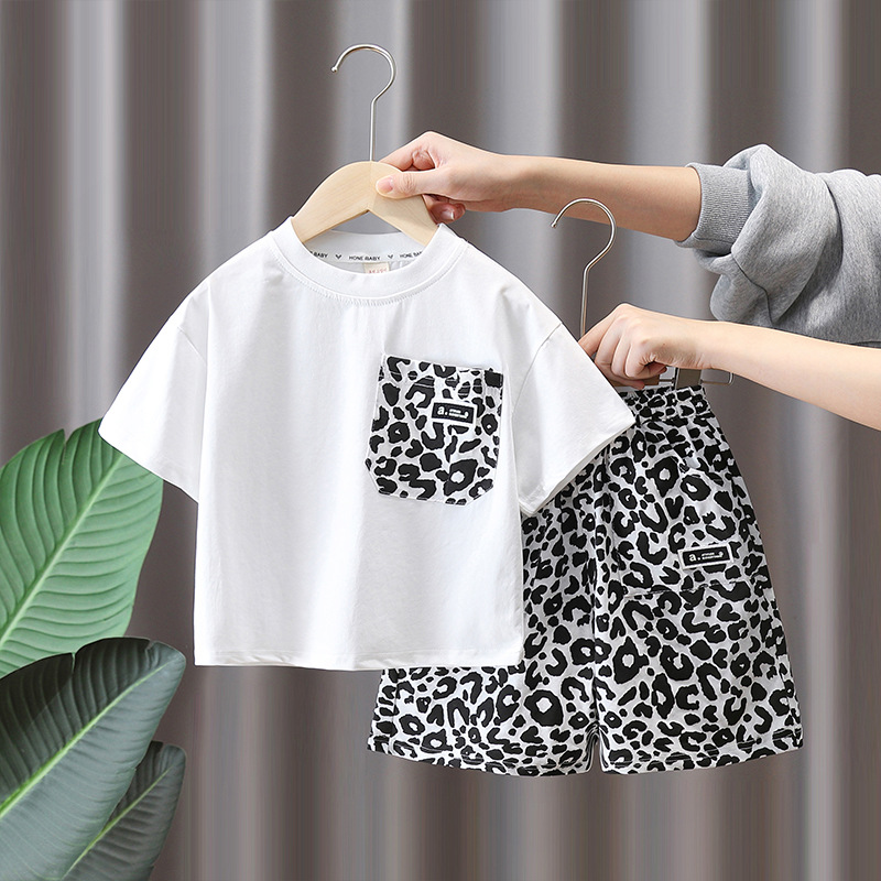 7294 Traje de verano para niños 2025 nueva ropa de moda occidental para niños verano manga corta estampado de leopardo traje de dos piezas verano