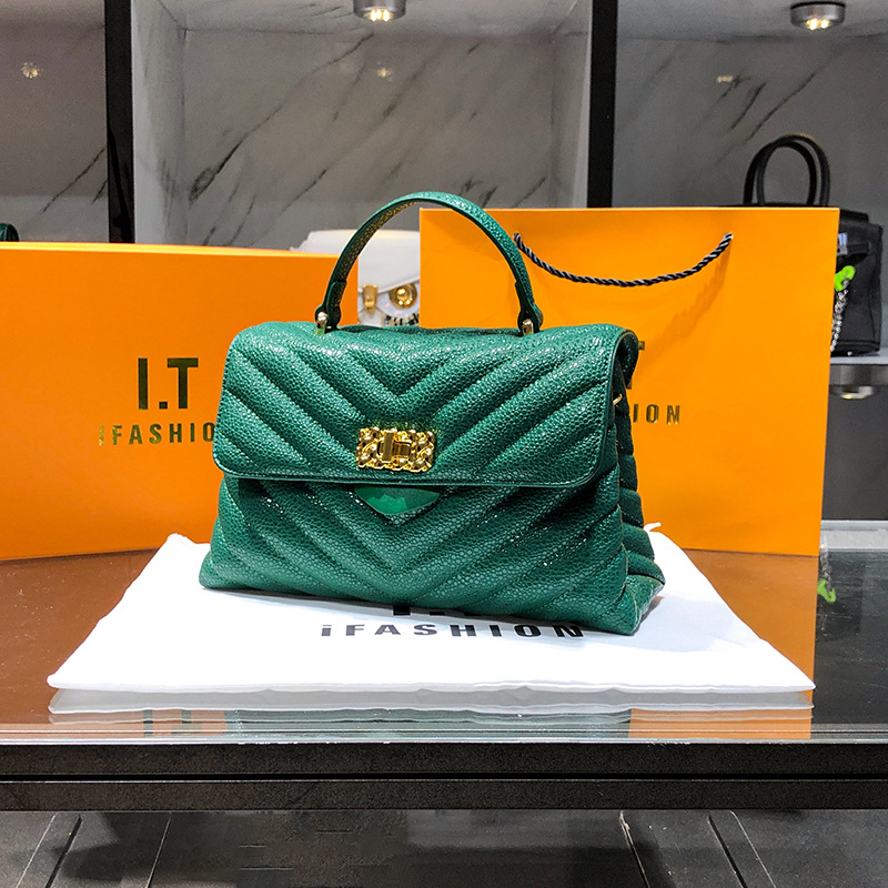 Chain, handheld universal one-shoulder bag, high-quality style, chain bag