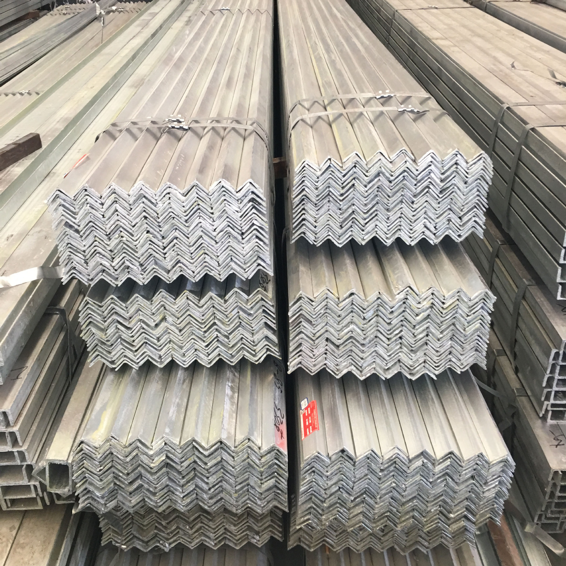 广东现货批发镀锌型材 镀锌角铁40*4角钢 30镀锌角钢角铁