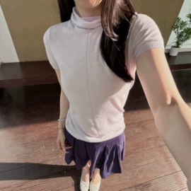 女式牛仔裤;女式T恤;休闲裤