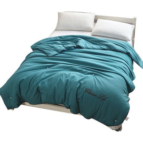  New Summer Cool Blanket Lokacotton Filled Quilt Thick Warm Comfortative Dorm Home Bedding with Wholesale Support