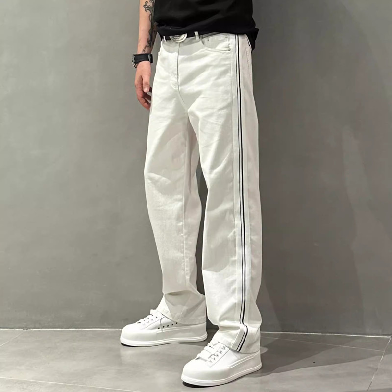 Pantaloni estivi sottili a gamba larga da uomo, pantaloni casual dritti con cuciture a righe, alla moda, jeans bianchi larghi da uomo, tendenza_voghion.com
