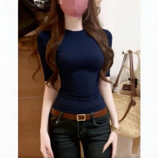��ɫ���Ͼ޵Ľ^���ļ������¿�ÿ�����С������Ů����