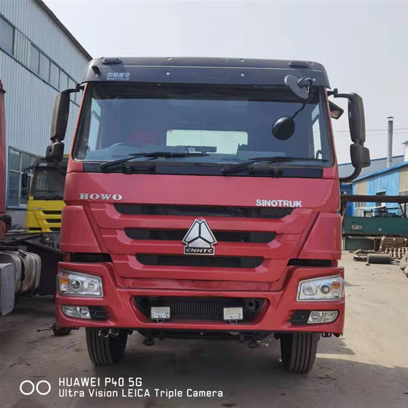 外贸出口二手豪沃牵引车二手HOWO卡车拖头二手港口运输牵引车