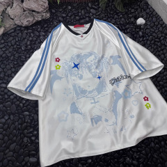アメリカン漫画二次元ガールジャージ半袖 Tシャツ女性の夏のプリントルーズステッチ V ネックカジュアルトップトレンディ