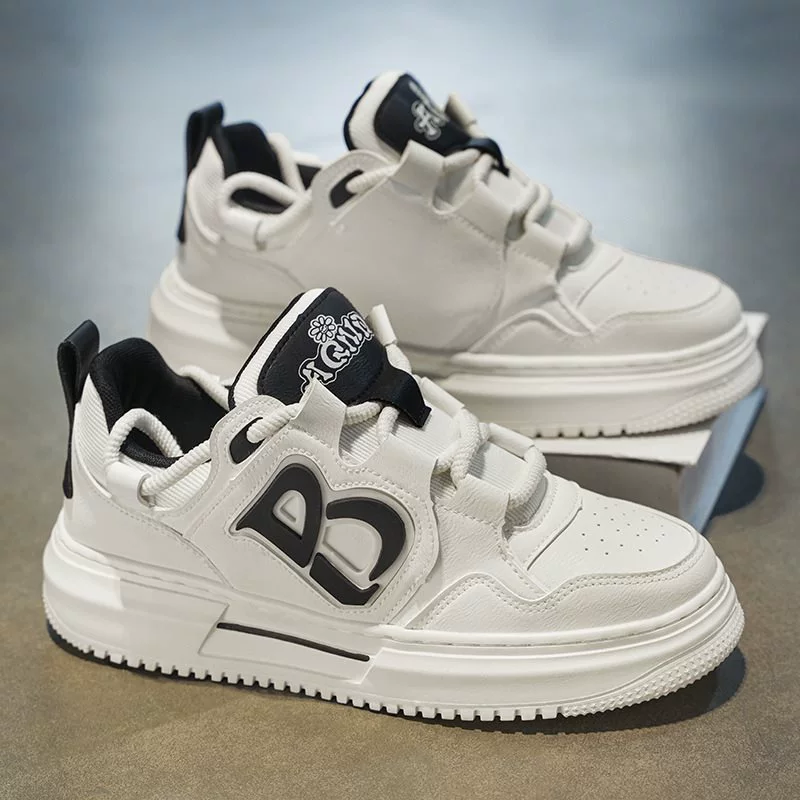 Men's shoes autumn breathable 2025 new Korean style trendy versatile sports and leisure sneakers students heightening small white trendy shoes