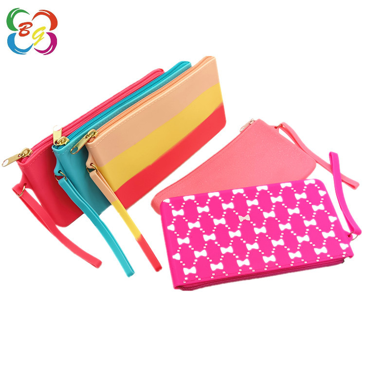 Bolsa de almacenamiento de silicona de gran capacidad de alto aspecto bolsa de cosméticos de cremallera multifuncional portátil cuadrada con impresión de logotipo