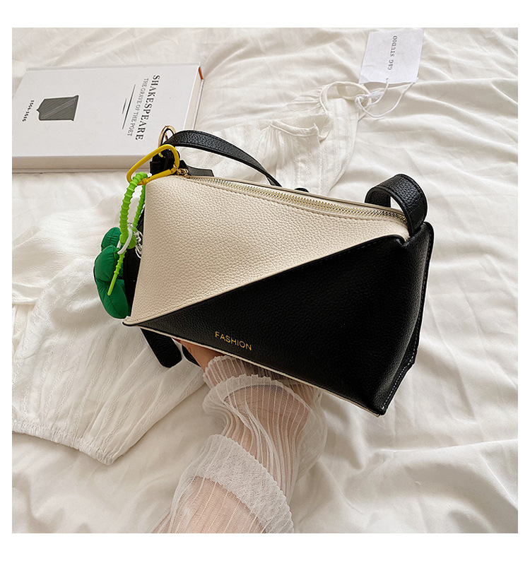 Women's Fashion Classic Style Solid Color Flower Contrasting Colors Square Zipper Shoulder Bag Pu Leather Shoulder Bags display picture 1