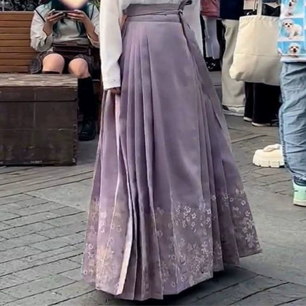 C662 skirt