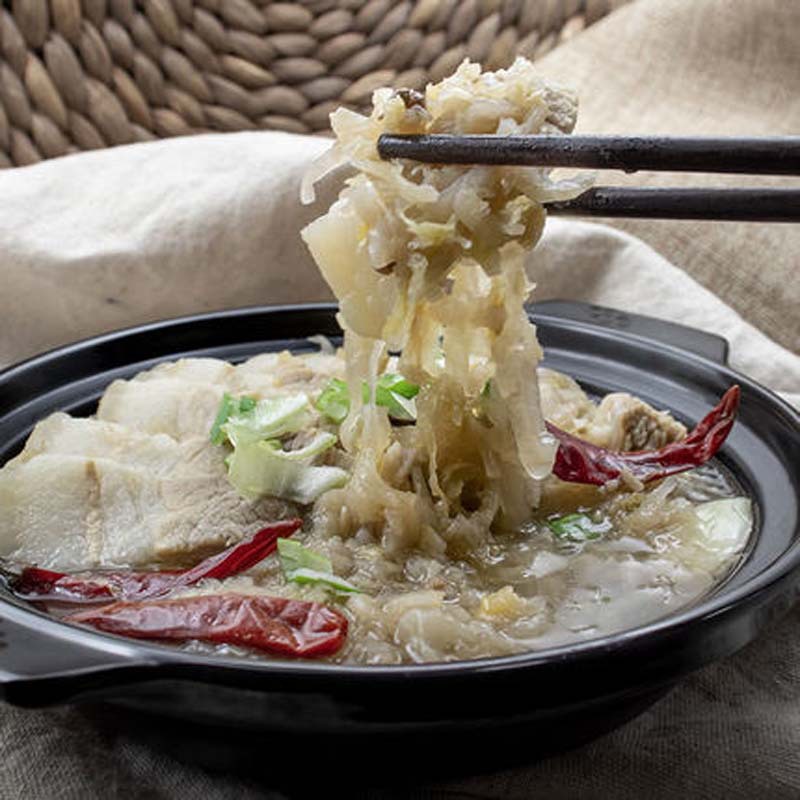 Hunger little pig pickled Chinese cabbage Northeast specialty sour cabbage strips authentic farmhouse large jar pickled 1 pound package lactic acid bacteria fermentation