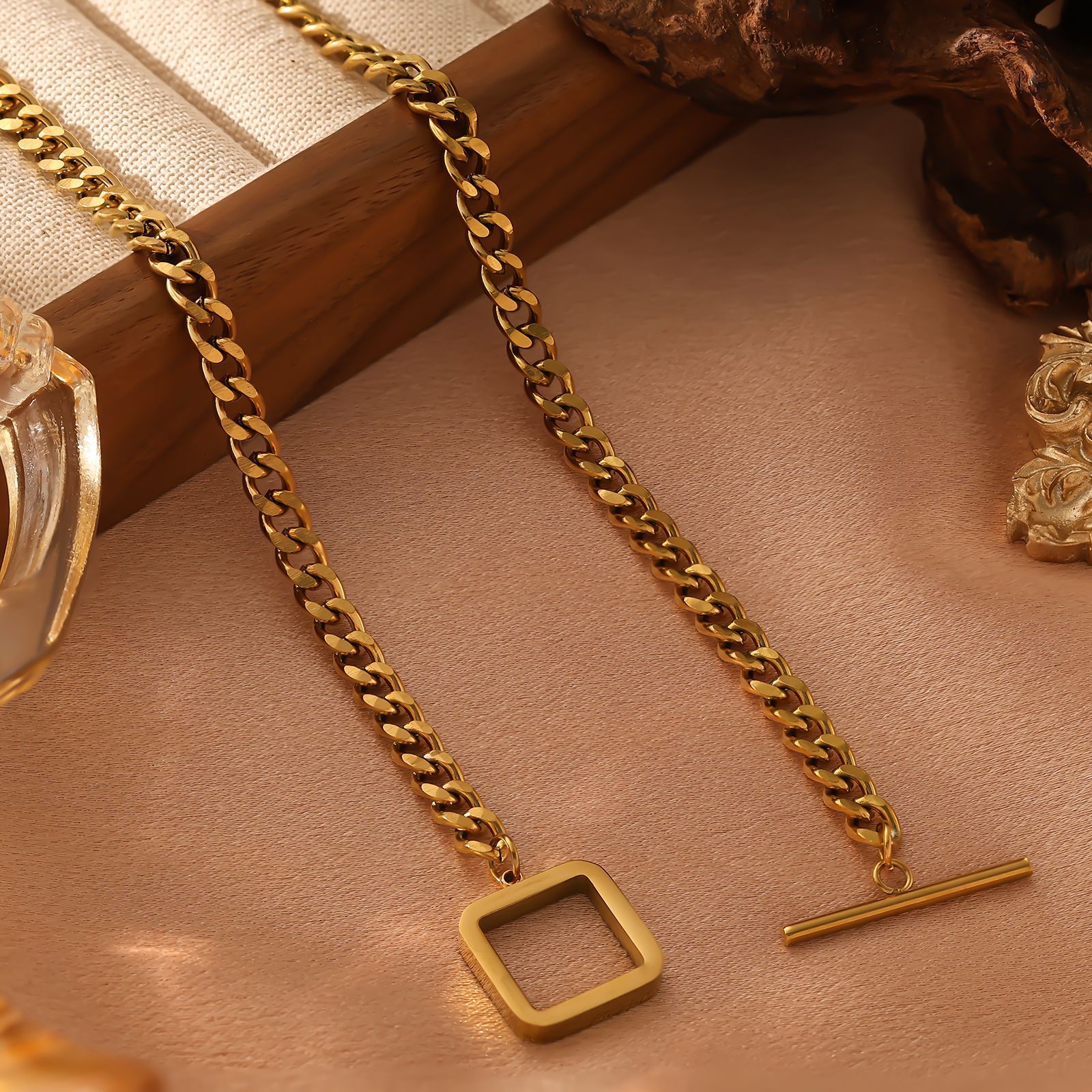 Cuban Link Chain For Men In Stainless Steel Gold Silver Finish_voghion.com
