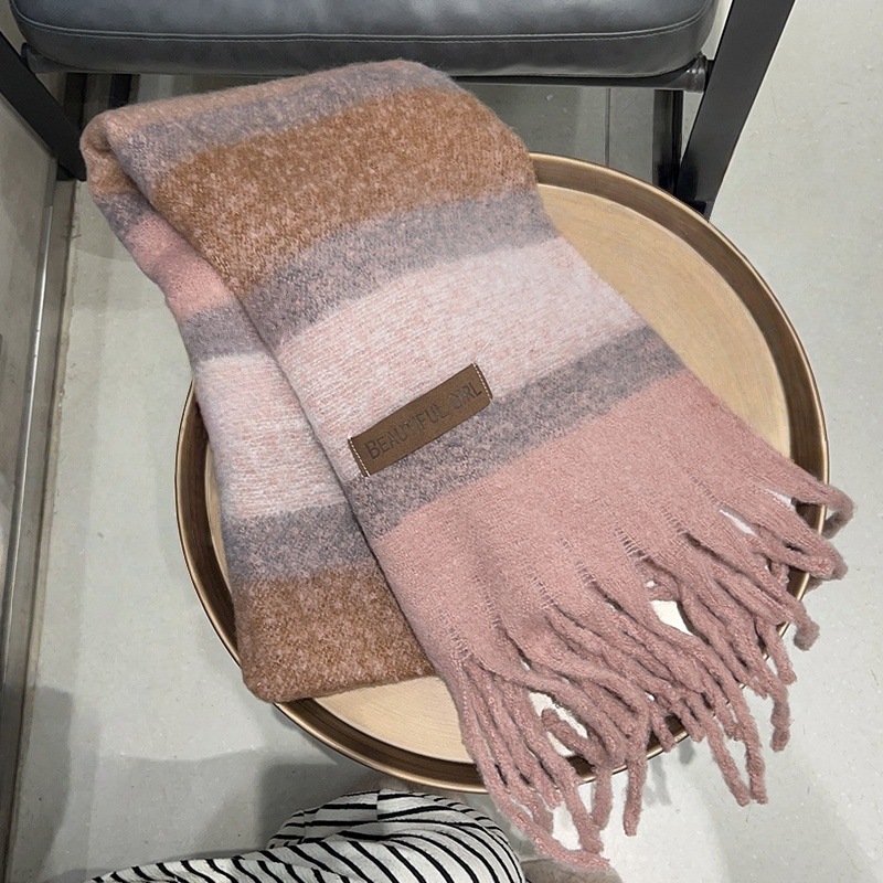 Invierno nuevo bufandas a cuadros de cachemira suave pegajosa flange collar retro grueso calentamiento al por mayor