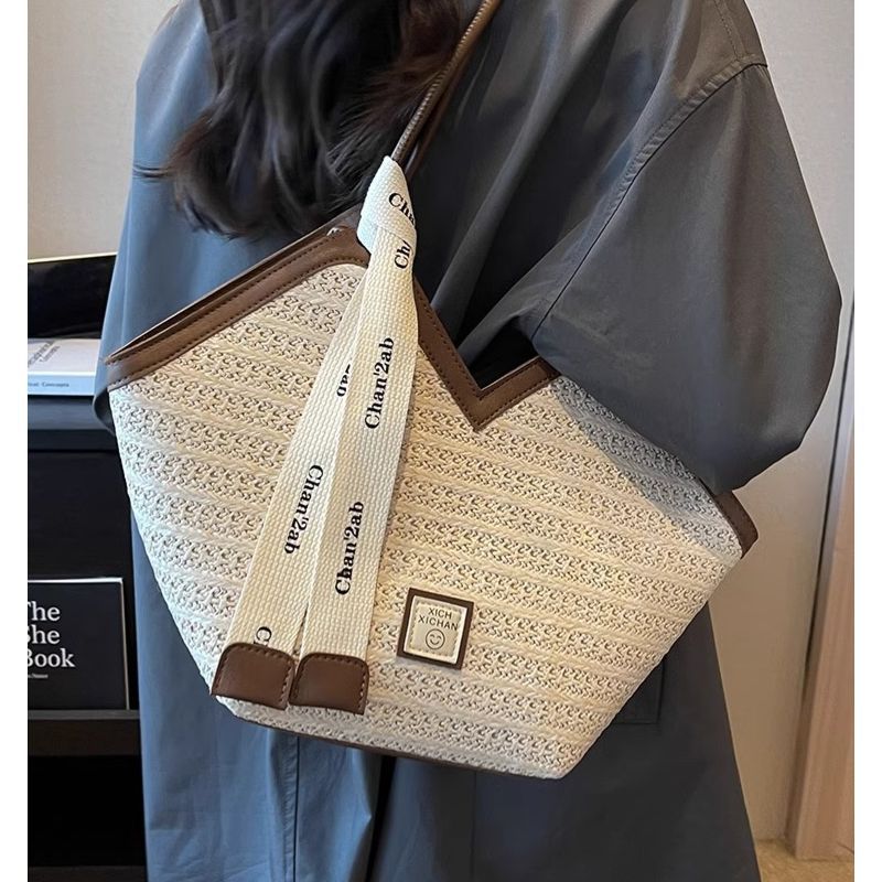 Women's Large Capacity Woven Straw Bag 2025 New Versatile Beach Shoulder Bag Vacation Commuter Tote - Thumbnail 2