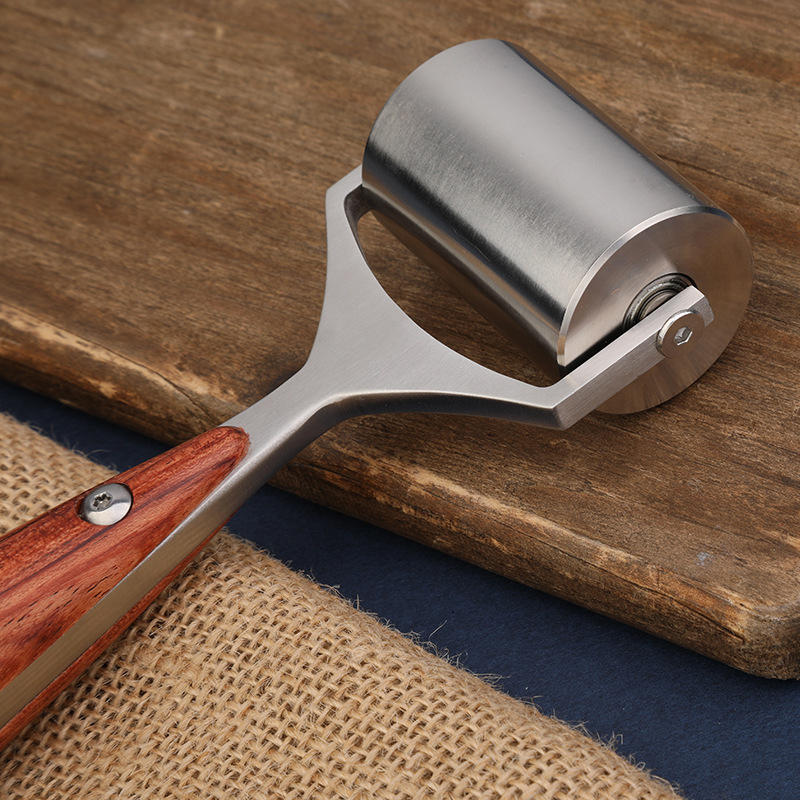 Rodillo de cuero de palisandro rodillo de rueda de empuje DIY herramienta de cuero hecha a mano herramienta de prensado de la piel Borde de cuero presionando rodillo de hierro