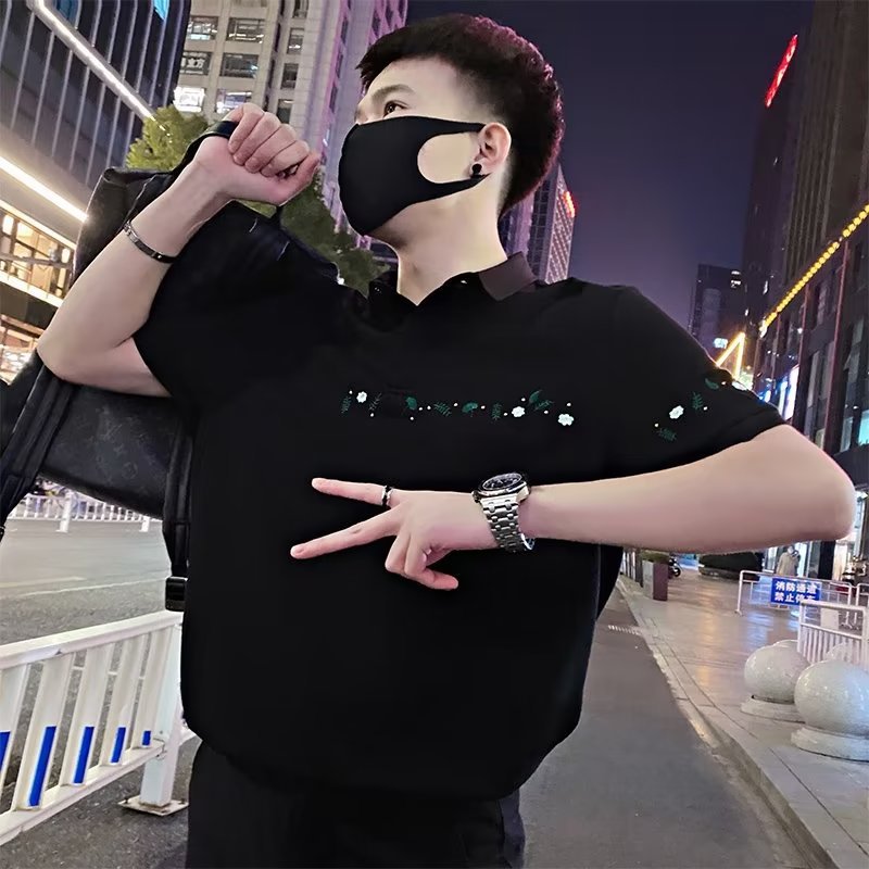 Camisa polo de manga corta con solapa Camiseta de verano de marca de moda para hombres Versión coreana de la tendencia delgada 2024 nueva camiseta de todo fósforo