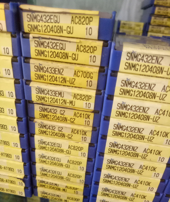 优势代理住友车刀片SNMG120408N-GE AC830P加工钢件 不锈钢