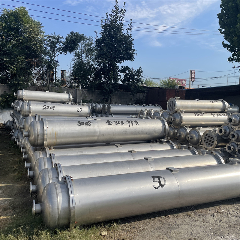 二手不锈钢冷凝器 列管式散热器 钛材混热设备 可加工