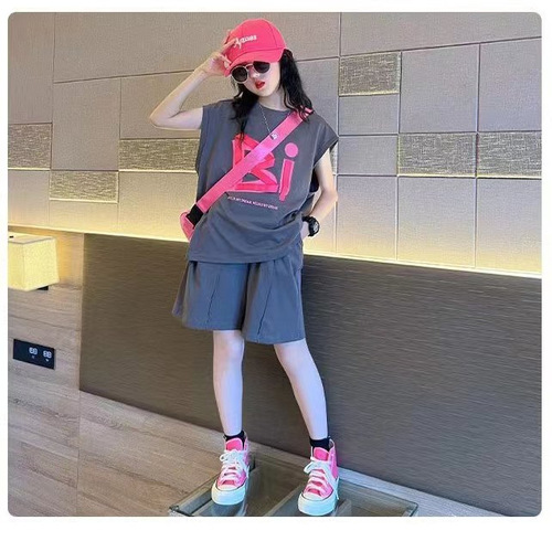 Girls Summer Vest Five-Piece Pants Two-piece Set 2023 New Medium and Large Children's Letter Printed Tops and Shorts Suit Trendy