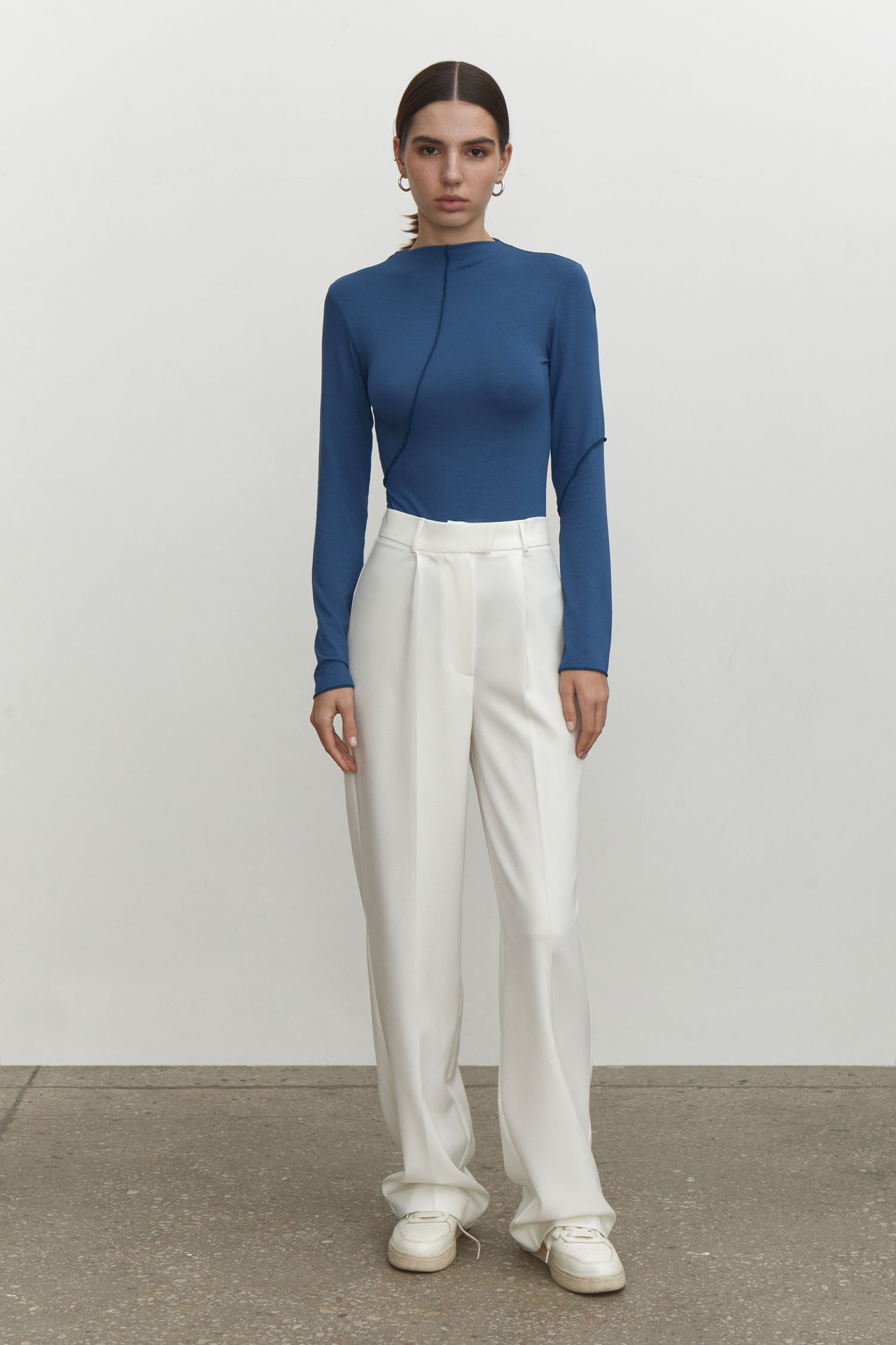 Half high neck base shirt with spring trend slanted edge splicing design, elastic slim fit long sleeved T-shirt_voghion.com