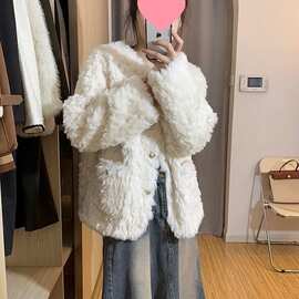 小香风羊羔毛外套秋冬季新款小个子宽松加厚白色毛毛上衣棉服